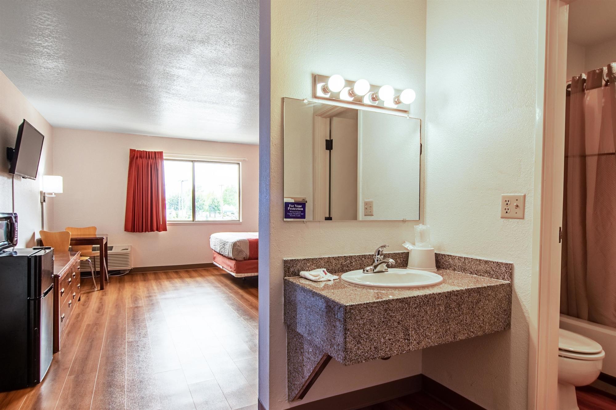 Motel 6 Gresham, Or - Portland エクステリア 写真