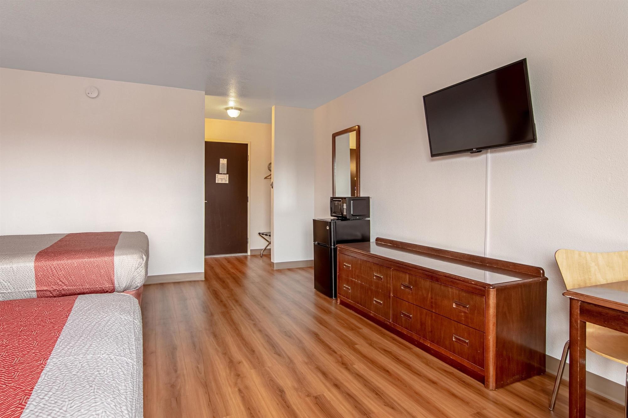Motel 6 Gresham, Or - Portland エクステリア 写真