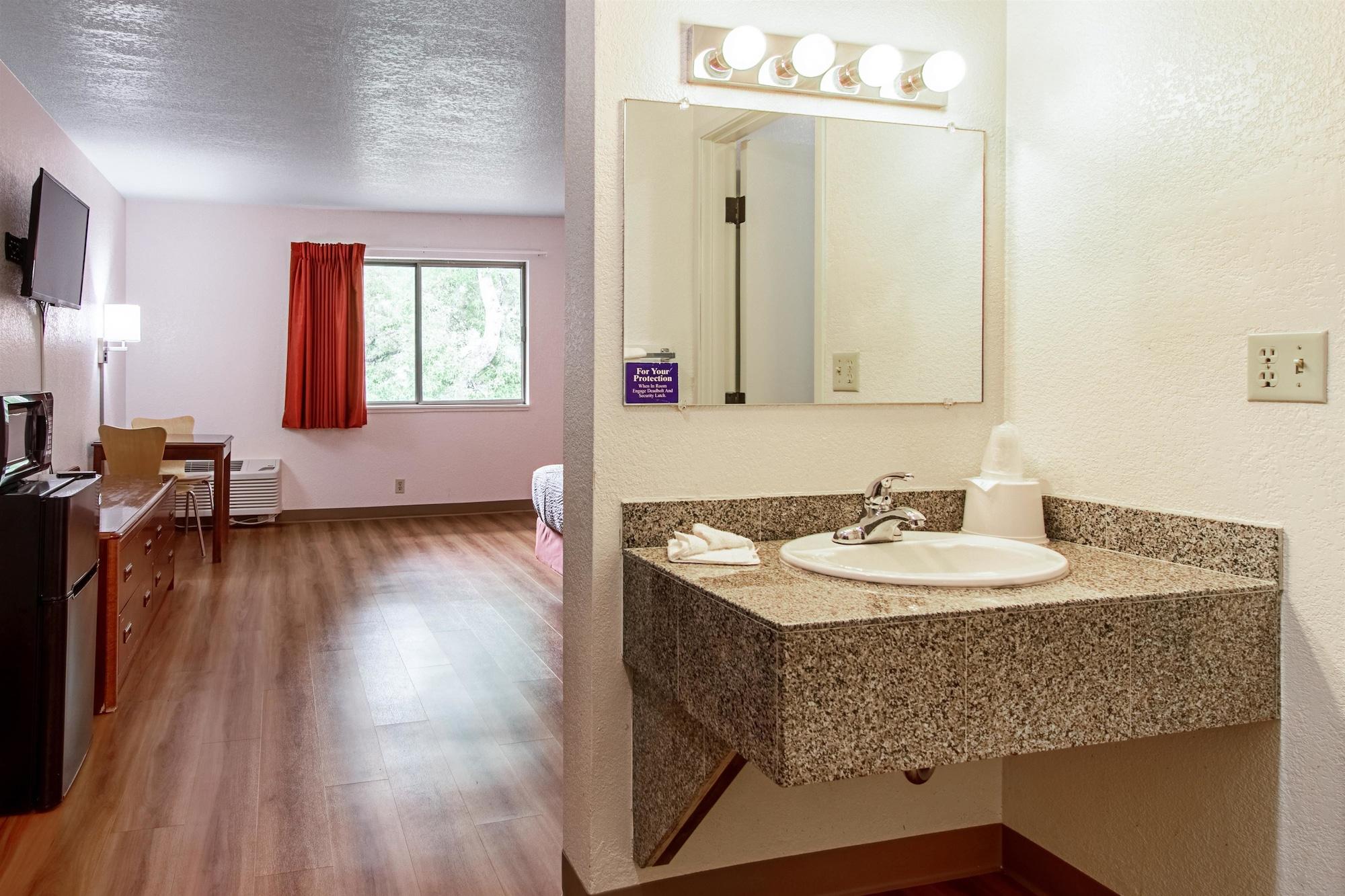 Motel 6 Gresham, Or - Portland エクステリア 写真