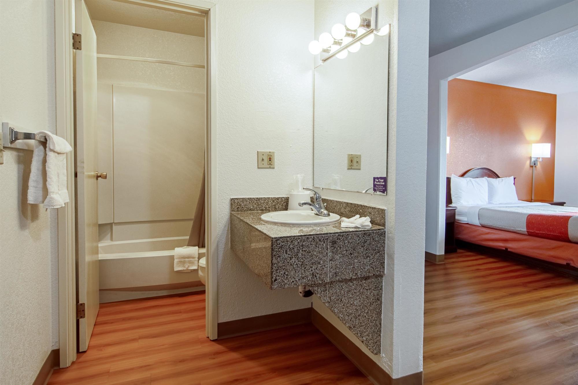 Motel 6 Gresham, Or - Portland エクステリア 写真
