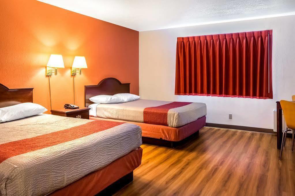 Motel 6 Gresham, Or - Portland エクステリア 写真